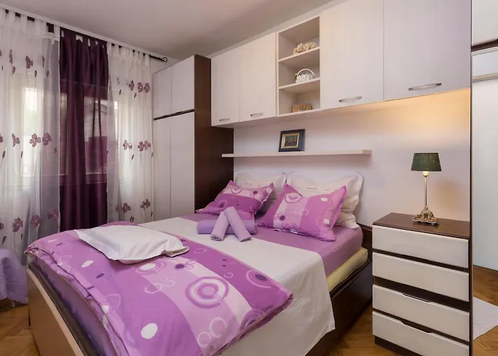 Arca, With Sea View And Free Parking * Podstrana