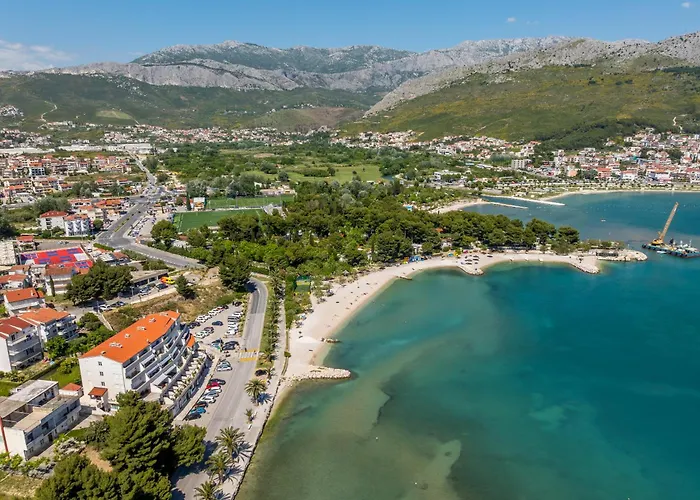 Arca, With Sea View And Free Parking