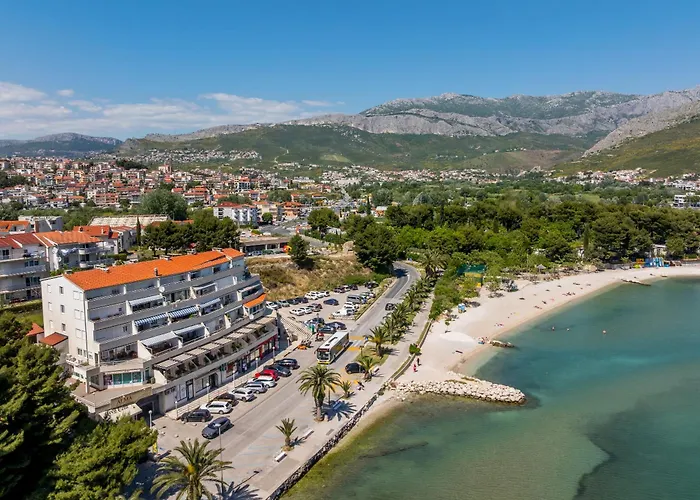 Arca, With Sea View And Free Parking